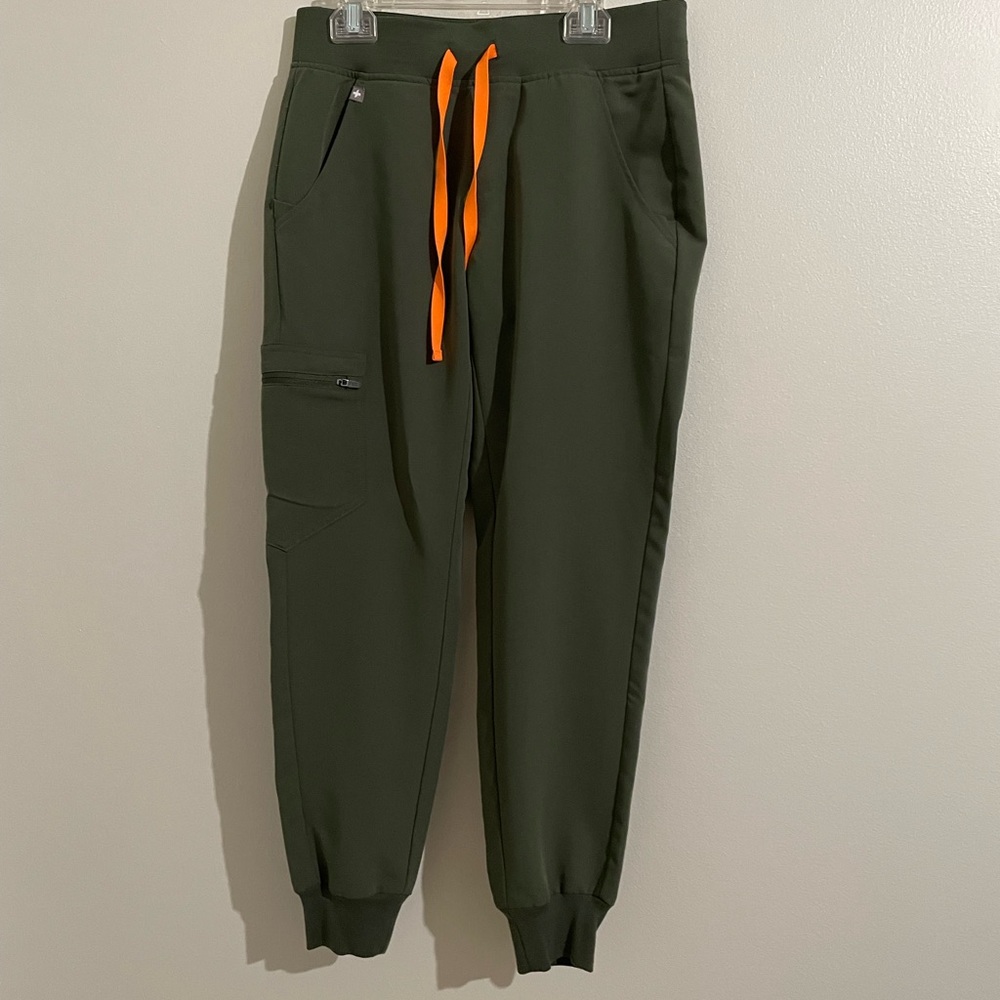 FIGS Zamora jogger XS/P petite extra small moss petite inseam